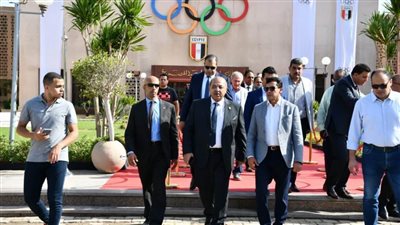 د.أشرف صبحي يتفقد مقر اللجنة الأولمبية المصرية تمهيدًا لاستقبال توماس باخ