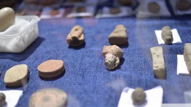 القطع الأثرية