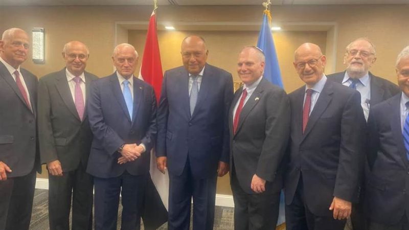 شكري خلال لقاء أعضاء