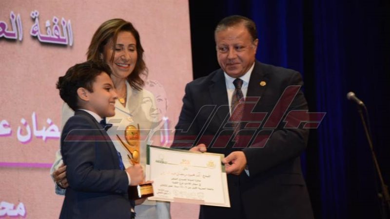 خلال التكريم