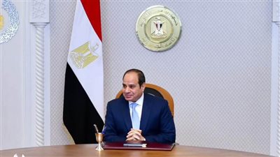 الرئيس السيسي يعقد جلسة مباحثات مع رئيس مجلس السيادة الانتقالي السوداني