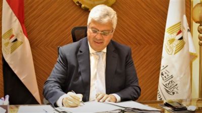 وزير التعليم العالي يتلقى تقريرًا حول ابتعاث 30 طالبًا وطالبة لليابان