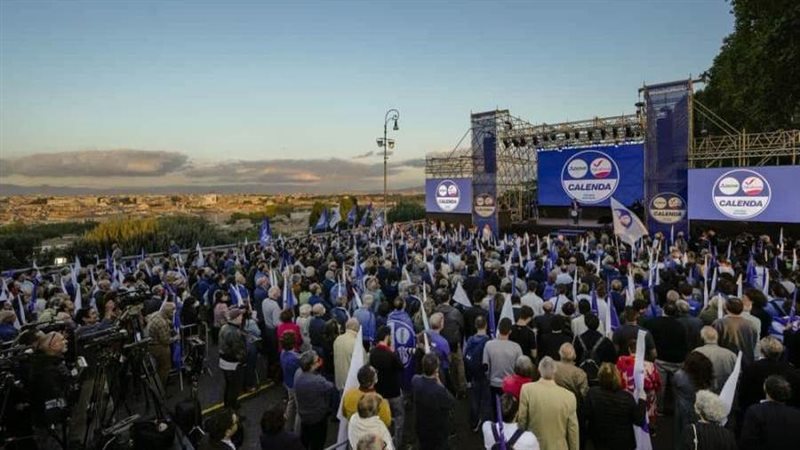 ناخبون إيطاليون