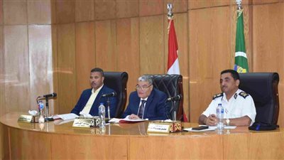 محافظ المنيا يوجه بالتعامل الفوري مع أي بلاغات بجميع الوحدات المحلية ووضع سياسات مشتركة لضمان حماية الطفل