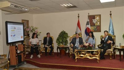 عرض المشروعات القومية ومشروعات حياة كريمة خلال زيارة سفير كوريا الجنوبية بأسيوط 
