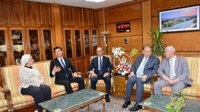 رئيس جامعة أسيوط يستقبل محافظ الإقليم وسفير كوريا الجنوبية