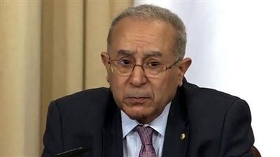 الجزائر: معالجة جوهر الأزمة الليبية عبر إنهاء التدخلات الخارجية