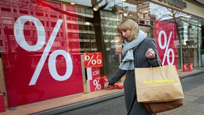 كاتب بريطاني: اقتصادات قوية مهددة بالركود بسبب حرب أوكرانيا