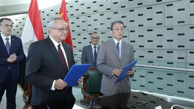 مكتبة الإسكندرية تتسلم مجموعة كتب مهداة من الصين وتوقيع اتفاقية مع مكتبة تشجيانغ الصينية