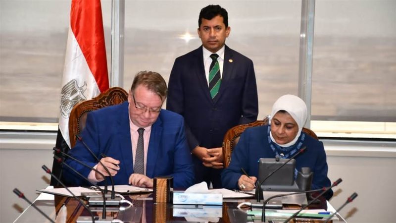 د. أشرف صبحى