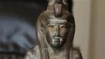 السفارة المصرية في سويسرا تنجح في استرداد تمثال المعبود إيزيس 