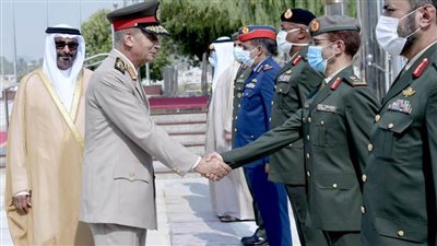 وزير الدفاع يعود إلى أرض الوطن عقب انتهاء زيارته الرسمية إلى دولة الإمارات