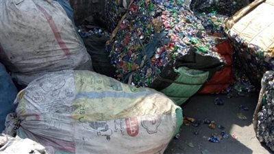 ضبط 5 مصانع لإنتاج مواد صناعية بدون ترخيص فى الخانكة