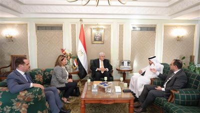 وزير التعليم العالي يبحث تعزيز سبل التعاون مع مؤسسة 