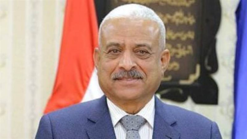 محافظ السويس عبدالمجيد