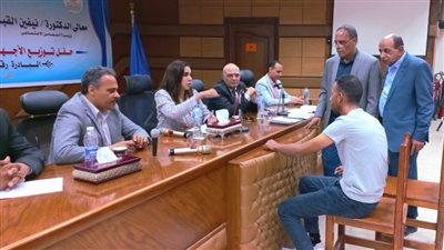 نائب محافظ البحيرة تلتقي 22 مواطنا في اللقاء الأسبوعي لخدمة المواطنين