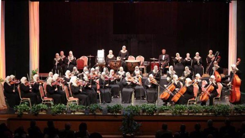 اعمال يونانية على