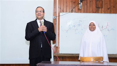 رئيس جامعة سوهاج يتابع أعمال انتظام المحاضرات في أول يوم دراسي 