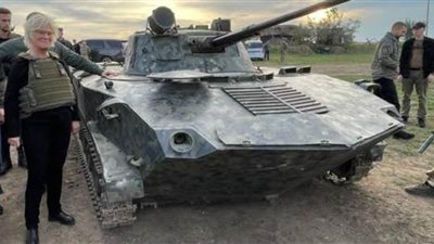 وزيرة الدفاع الألمانية تزور أوكرانيا لأول مرة بعد اندلاع الحرب الروسية