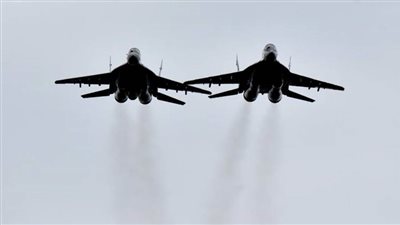 مقاتلة روسية تهاجم القوات الأوكرانية عند معبر النهر في ليمان