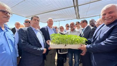 وزراء الزراعة والتضامن والتنمية المحلية ومحافظ الوادي الجديد يفتتحون مركز التنمية المستدامة