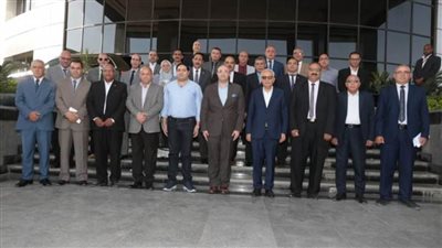 محافظ بني سويف يشهد اجتماع وزير التعليم بمديري الإدارات التعليمية وقيادات المديرية