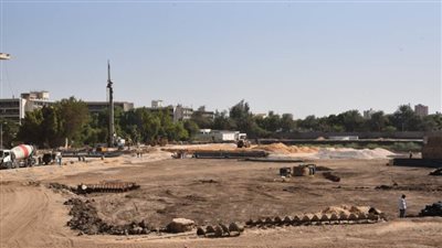 رئيس جامعة أسيوط يتفقد أعمال وضع الأساسات لمشروع مستشفى 2020 الجامعى الجديد لعلاج الأورام