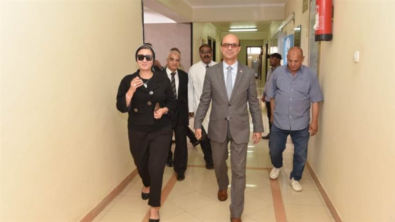 رئيس جامعة أسيوط