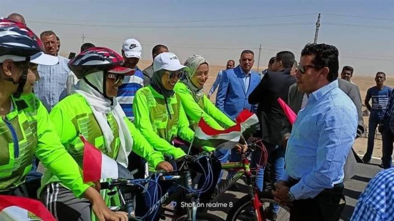 وزير الشباب والرياضه