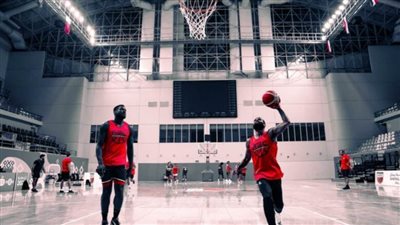 الأهلي يواجه الميناء اليمني في البطولة العربية لكرة السلة