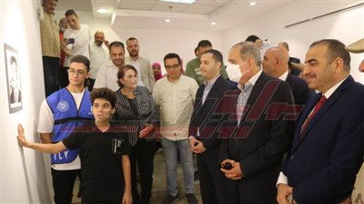 مشاركة أصغر فنان تشكيلي في معرض قصر ثقافة كفر الشيخ