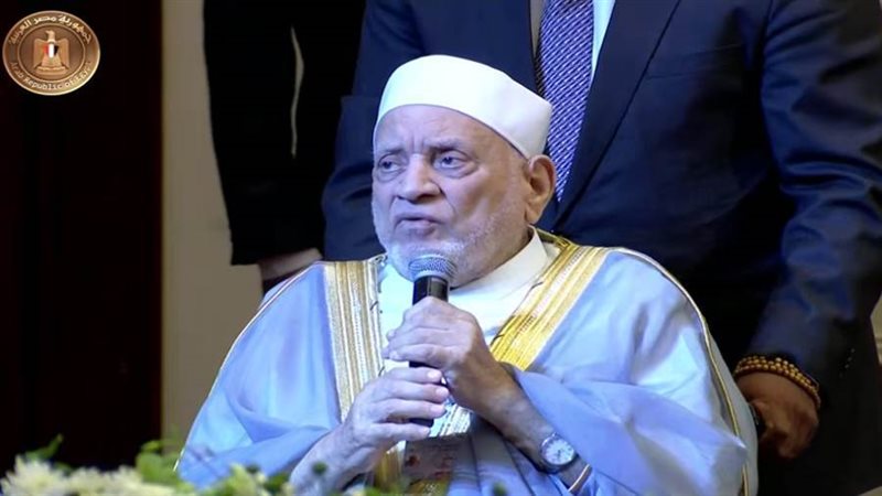 الدكتور أحمد عمر