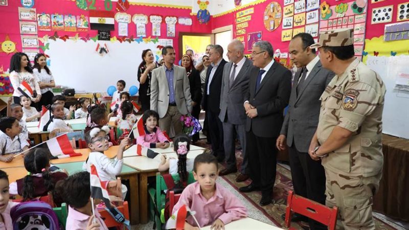 افتتاح مدرسة اللغات