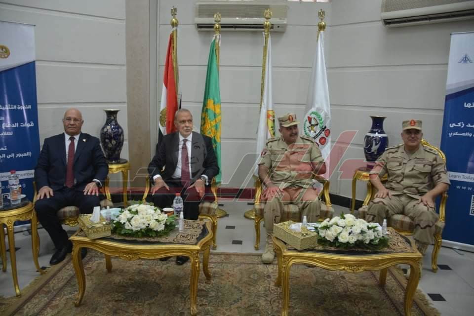 ندوة العبور إلى الجمهورية الجديدة ندوة العبور إلى الجمهورية الجديدة