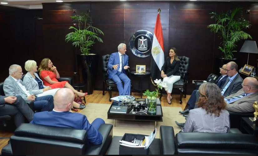 وفد برلماني ألماني: السيسي اتخذ خطوات شجاعة لدفع عجلة الاقتصاد