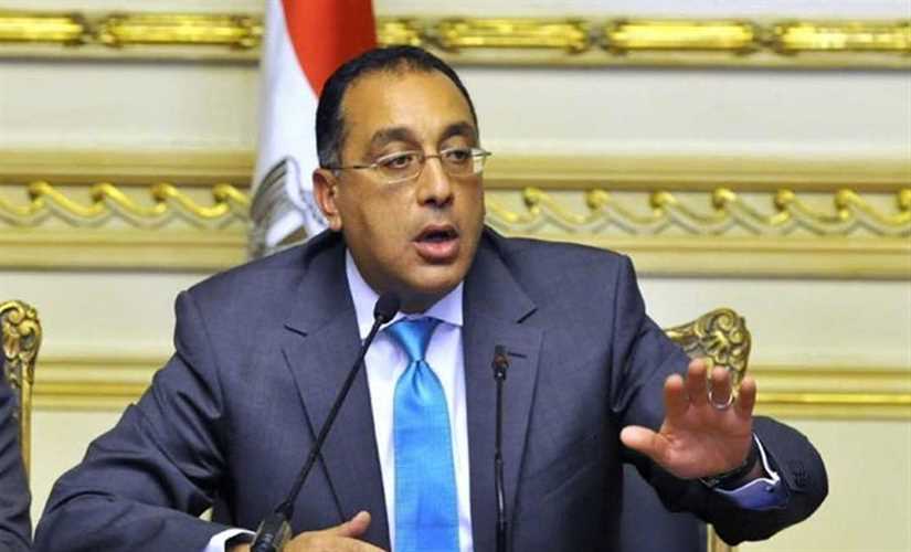 رئيس الوزراء يتفقد تطبيق منظومة التأمين الصحى بوحدة صحة أسرة الكويت ببورسعيد