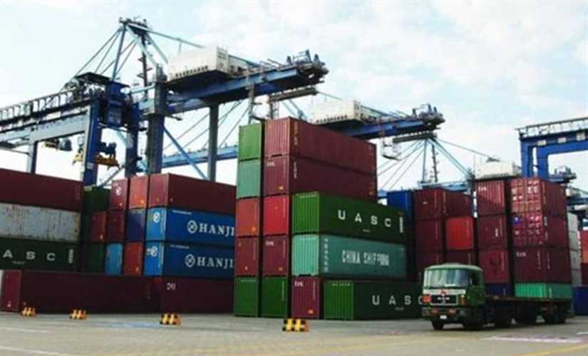 عاجل.. قرار جديد من "الجمارك" لسرعة الإفراج عن البضائع