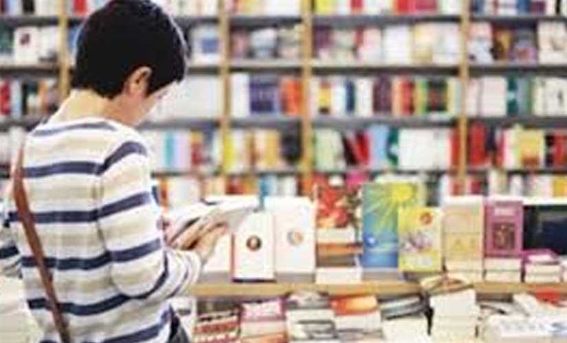 "الثقافة" تنفي وجود أزمة مالية في انعقاد معرض الكتاب هذه الدورة