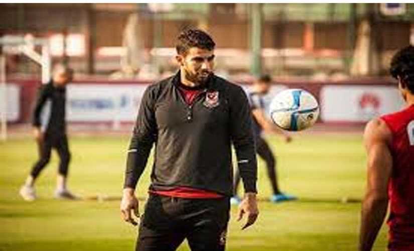 فحص طبي يحدد موقف شريف إكرامي من مباراة المقاصة