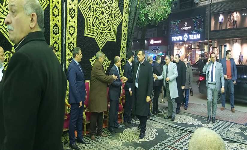 محافظ البحيرة ورئيس "مستقبل وطن" يقدمان واجب العزاء لعائلة عيساوي داود
