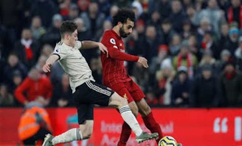 أخيرًا.. محمد صلاح يُسجل أمام مانشستر يونايتد ويقود ليفربول لتحطيم كل منافسيه