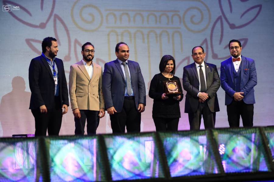 تكريم الفانة سلوى محمد