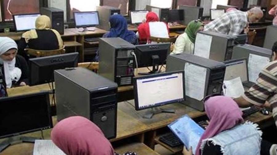طلاب تنسيق الدبلومات الفنية