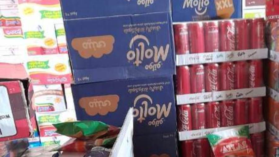 ضبط مشروبات غازية داخل مخزن بدون ترخيص