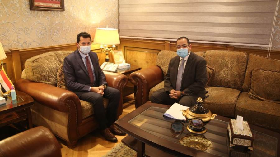 الدكتور اشرف صبحي