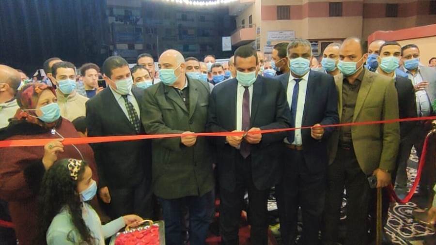 محافظ البحيرة يفتتح معرض اهلا رمضان