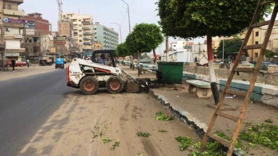 تنظيف وتطهير محيط لجان إمتحانات الثانوية العامة