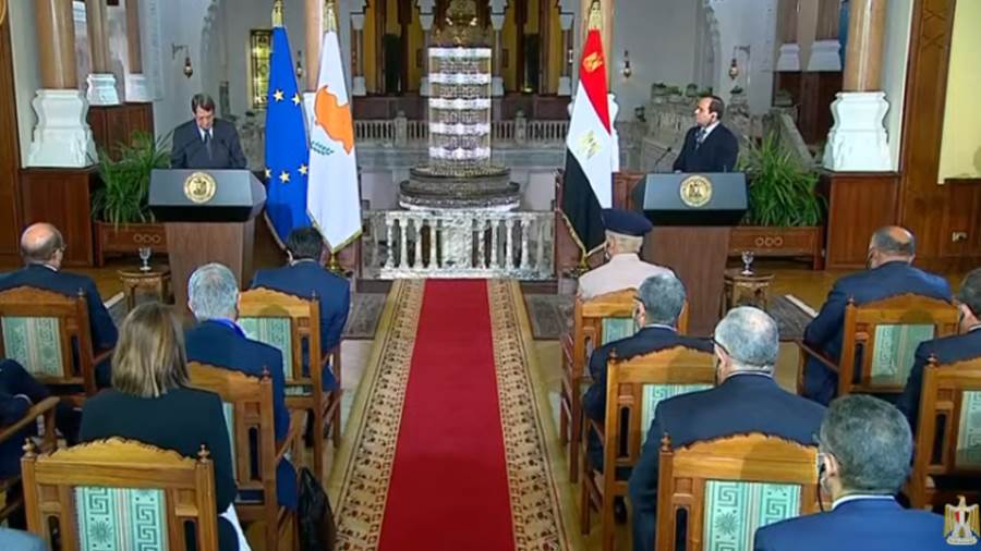 الرئيس السيسي يستقبل نظيره القبرصي