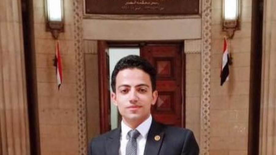 احمد الكاشف مؤلف الكتاب
