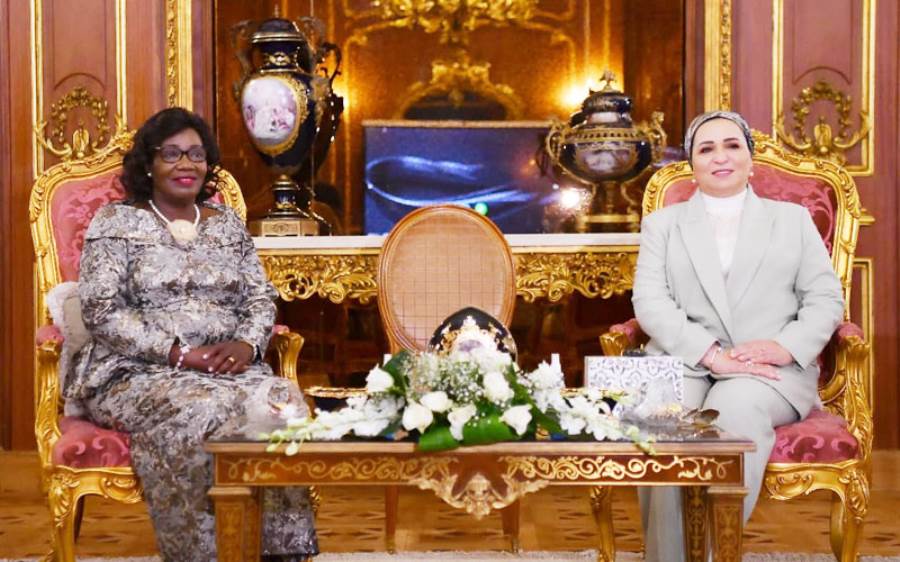 السيدة انتصار السيسي مع السيدة بريجيت تواديرا
